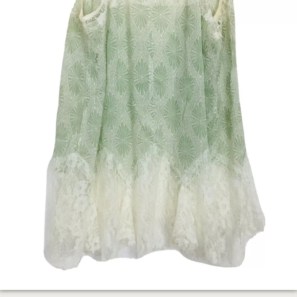 Free People Lace tank top Blouse size small - Picture 8 of 8